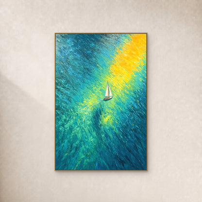 Tableau d’un voilier crème sur une mer turquoise aux reflets dorés, dans un fin cadre doré sur un mur ivoire.