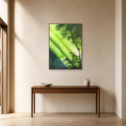 Lumière en forêt dans une fine caisse américaine en noyer au-dessus d’une console d’entrée en noyer