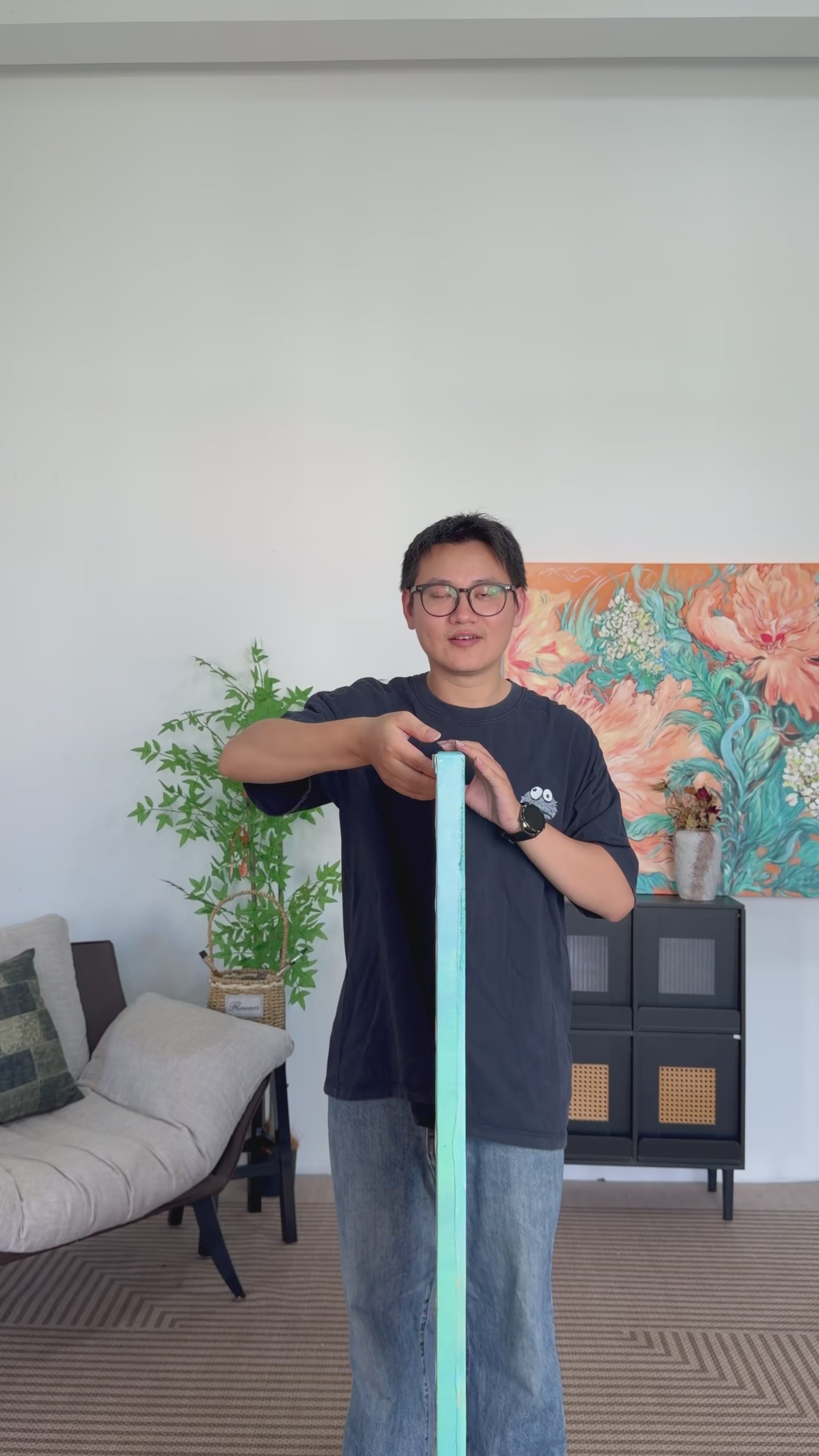 Workshop video showing the turquoise fish painting turning from its side to a complete front view