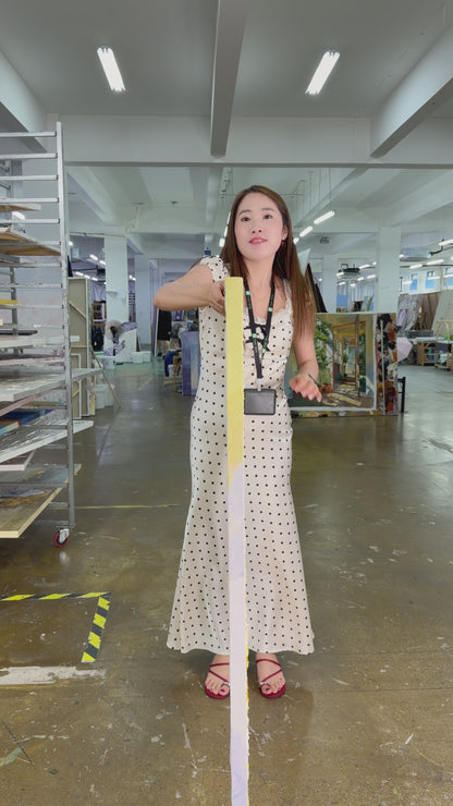 Workshop video showing Sunflowers in Golden Light turning from its side profile to a complete frontal view